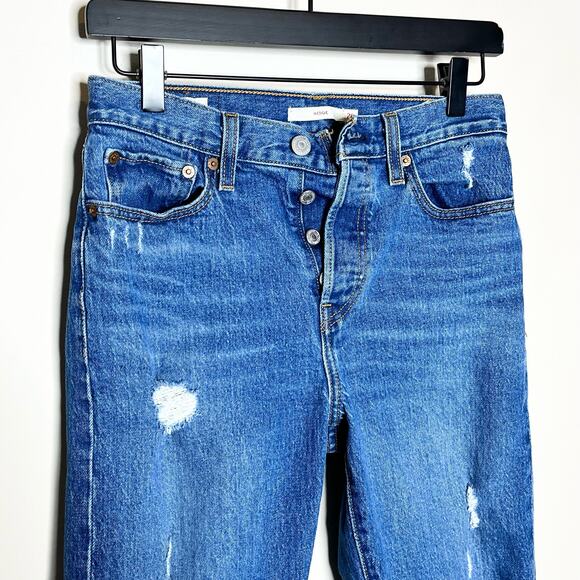 LEVI’S Premium Wedgie Fit Button Fly Distressed Straight Leg Jeans Size 26 - Picture 4 of 8